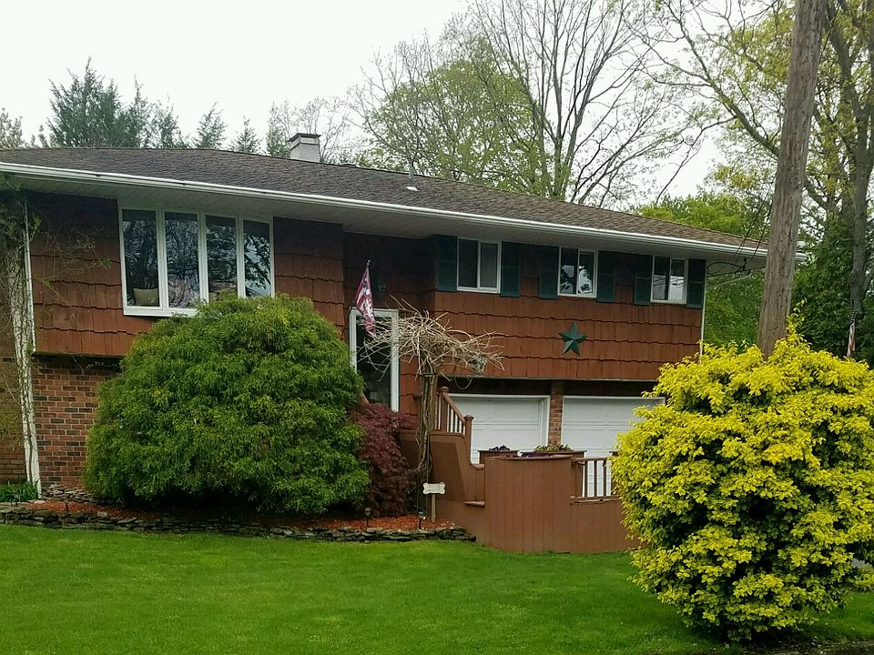 1st image of 144 Jackson Ave S