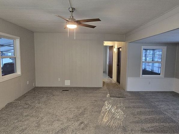 5635 N Seagull Dr NE