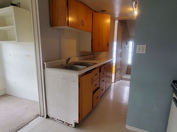 5th image of 1200 N Garden St APT 2