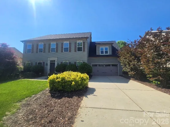 3665 English Garden Dr, Gastonia, NC 28056
