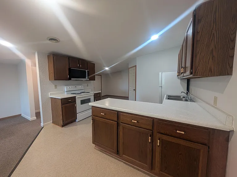 115 Woodland Ave #1/2-B — Photo 1