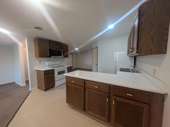 115 Woodland Ave #1/2-B, Riceville, IA 50466