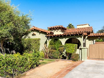 2250 Malcolm Ave, Los Angeles, CA, 90064