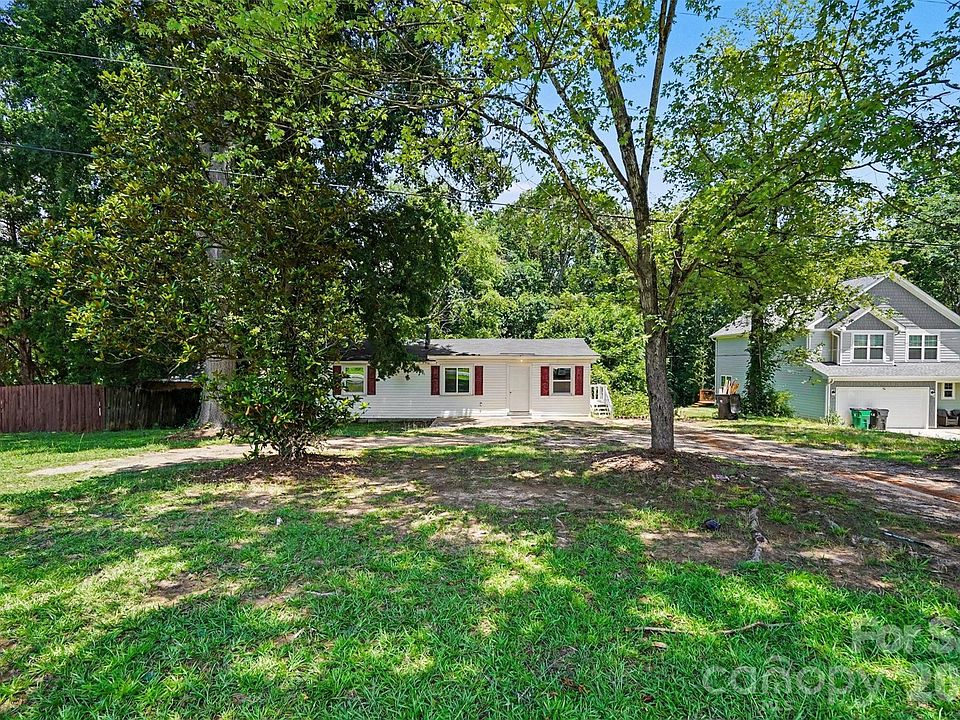 1st image of 8232 Starnes Randall Rd