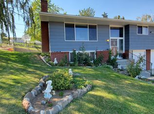 108 N 12th St, Selah, WA 98942