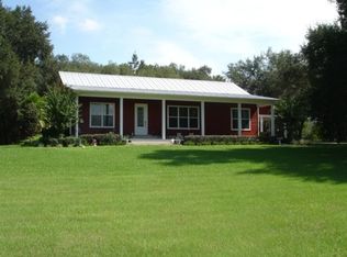 907 S Valley Rd, Fruitland Park, FL 34731