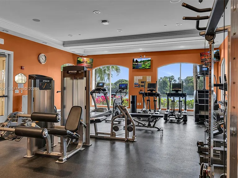 2309 Tuscany Way #2309 — Photo 39