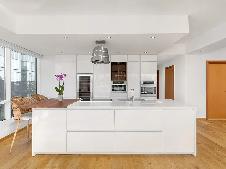 440 Kent Ave #22B — Photo 4
