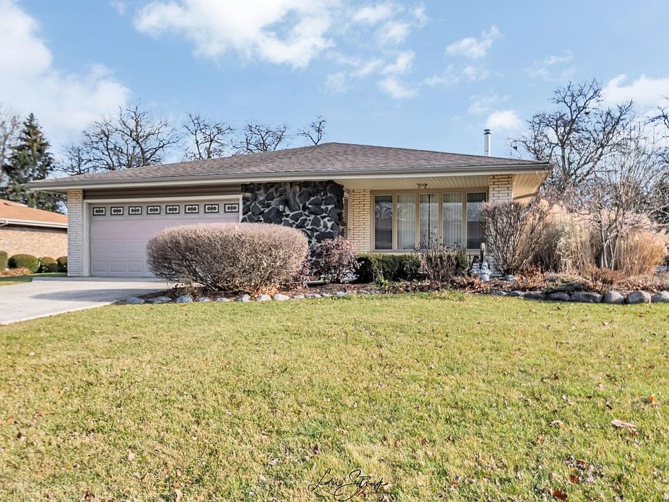 1st image of 12437 Melvina Ave