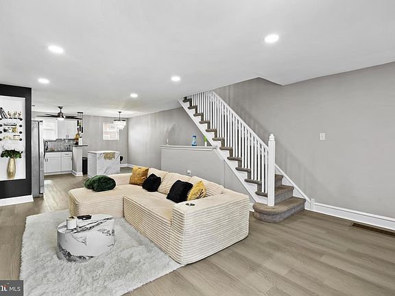 5th image of 1518 E Mayland St