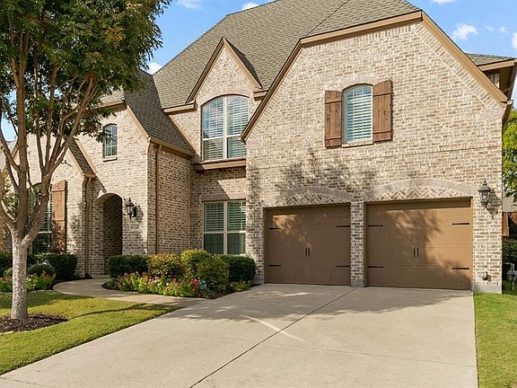 3rd image of 6516 Orchard Park Dr