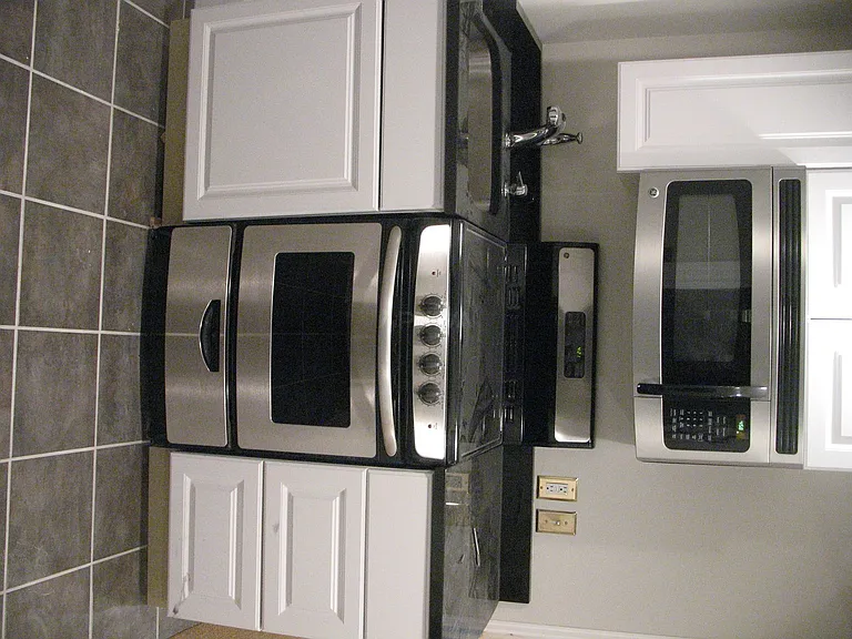 2 Park Ave #1 — Photo 5