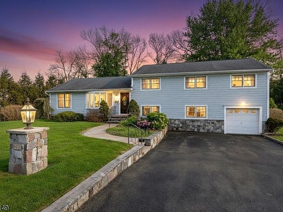 2nd image of 1280 White Oak Rd