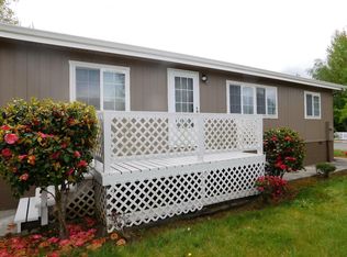 1155 Doneen Ln, Grants Pass, OR 97526
