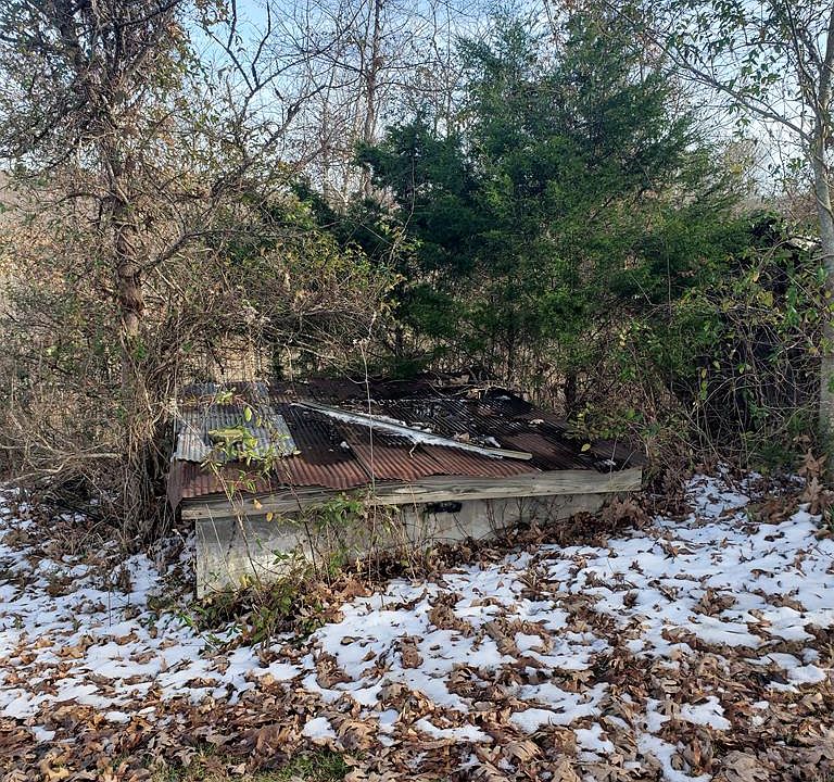 2nd image of 1111 Felma Rd