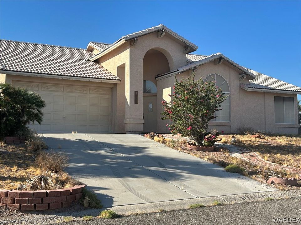1st image of 1989 Desert Greens Lane