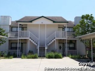 214 E Huebinger St, Marion, TX 78124