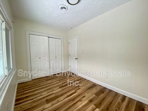 5th image of 884 Copley Rd APT 4