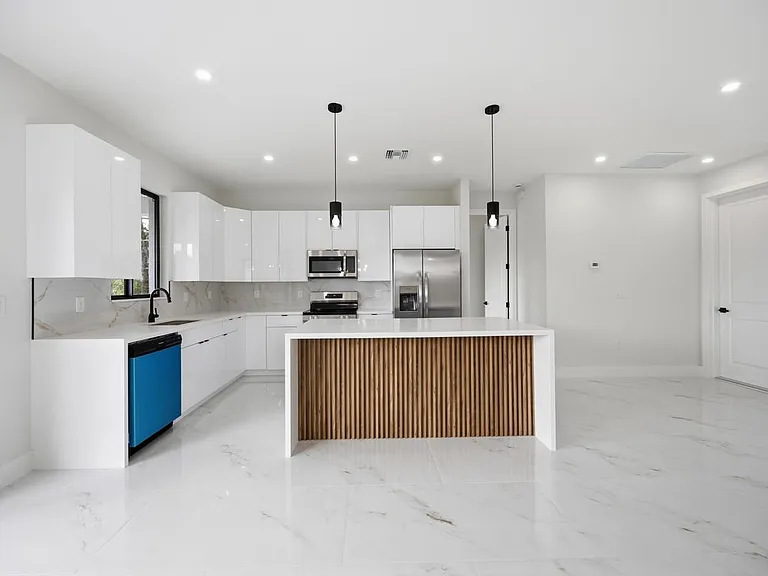 1299 Barton Ave — Photo 31
