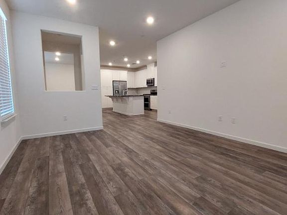 3rd image of 2072 Terrawood St