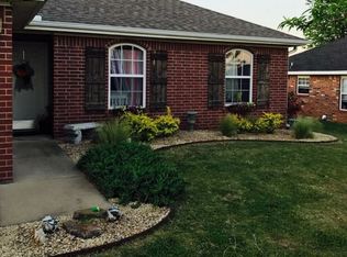 1050 Sunflower St, Centerton, AR 72719