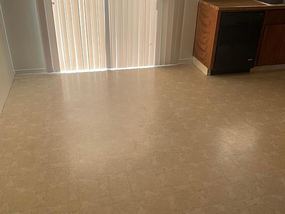 4th image of 120 E North St APT 4