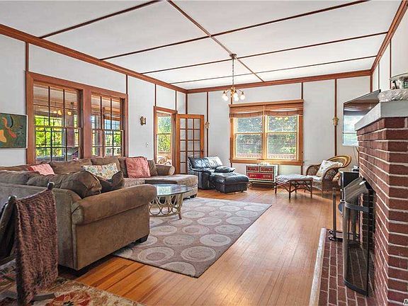 5th image of 53 Crescent Ave