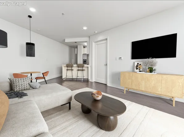 64-05 Yellowston Boulevard image 3 of 15