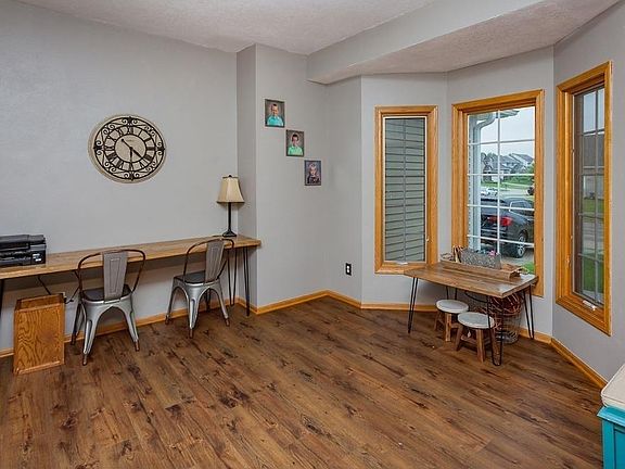5th image of 9616 Galleria Dr