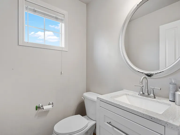 18849 NE 62nd Way — Photo 33