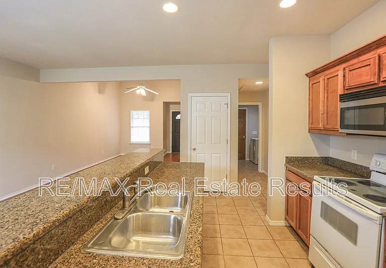 3509 SW Deerfield Blvd #1 — Photo 12