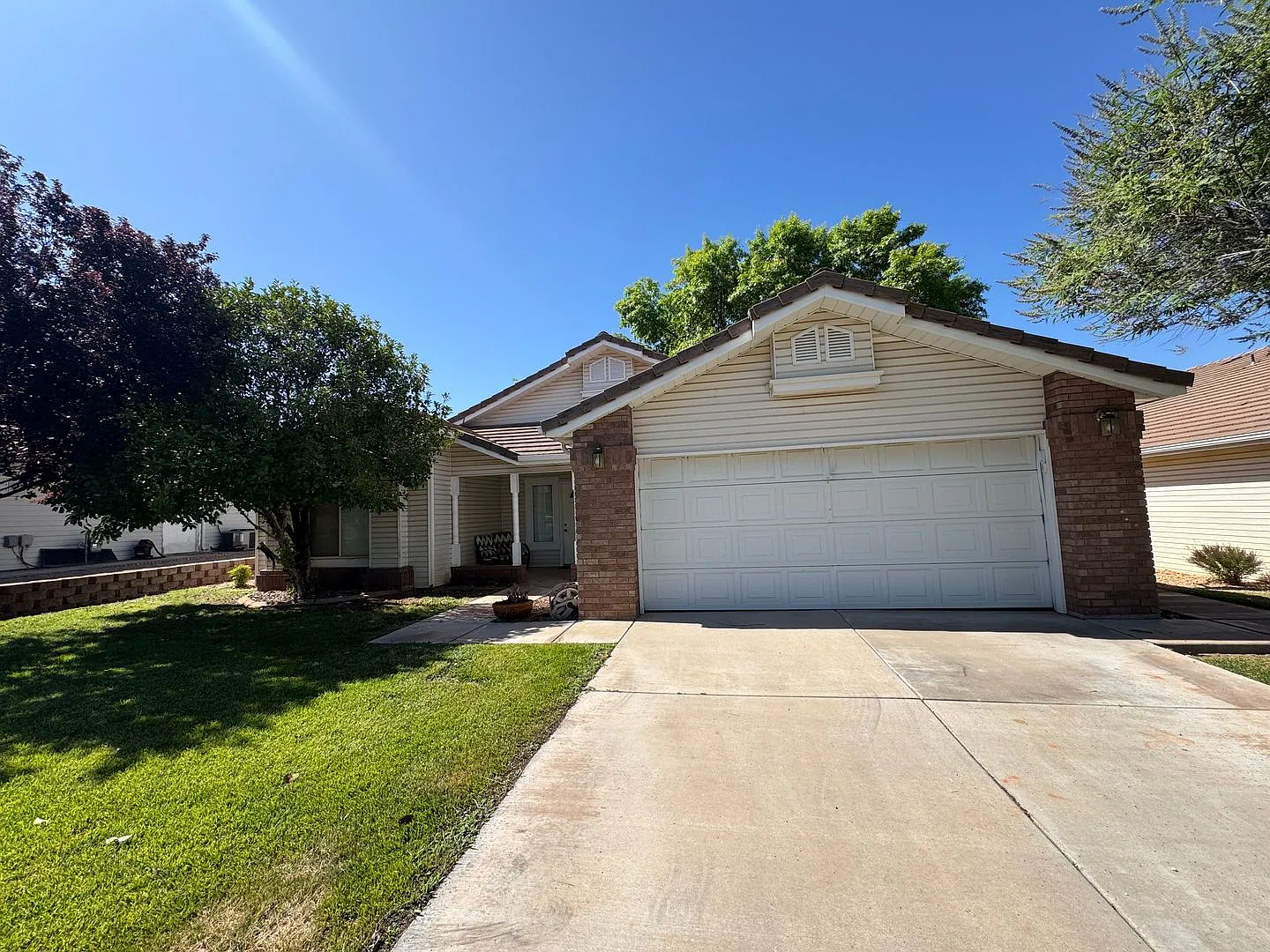 2 Bedroom home near Shadow Mountain Park! — Photo 4