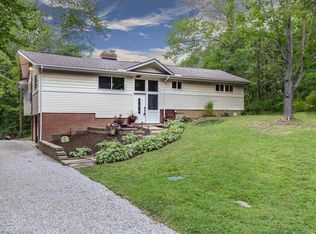 11234 Walnut Ridge Rd, Chesterland, OH 44026