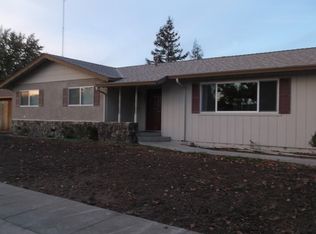 2230 Vernon Dr, Escalon, CA 95320