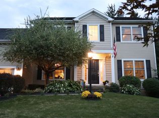 5 Henkes Ln, Latham, NY 12110