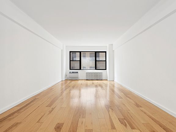 2nd image of 210 E 36th St APT 6C