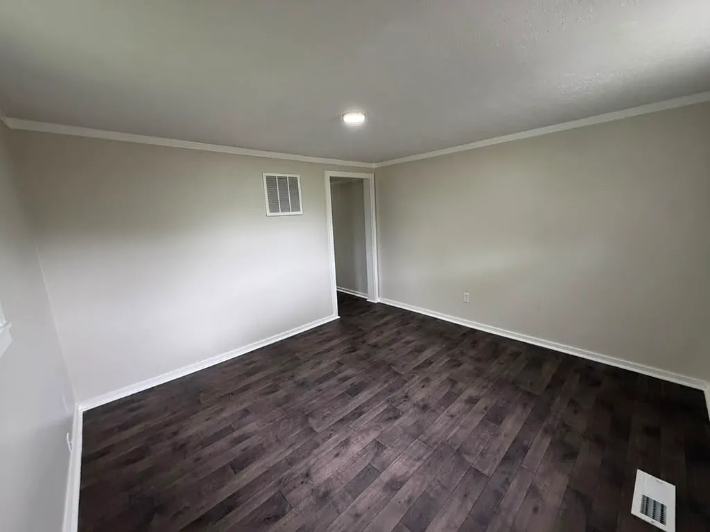 2 bed, 936 sqft, $1,150 — Photo 3