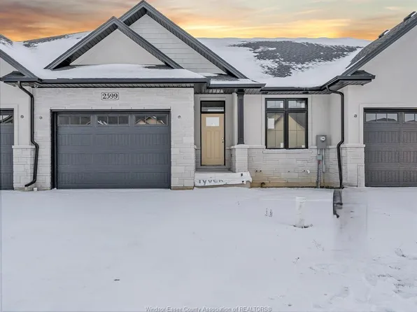 2599 Barkley Ave, Windsor, ON N8P 0E8