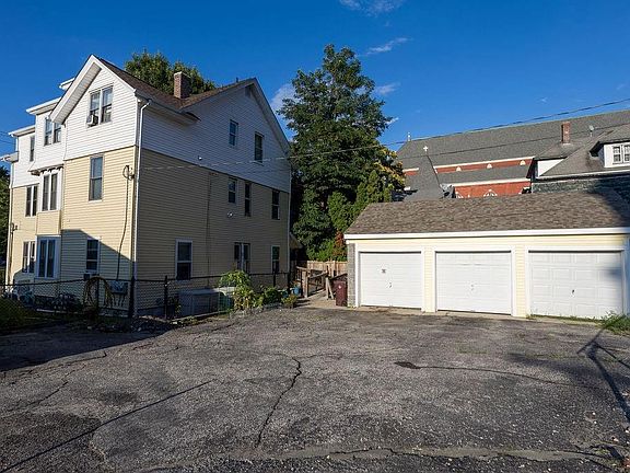 4th image of 29 Hamlet Ave