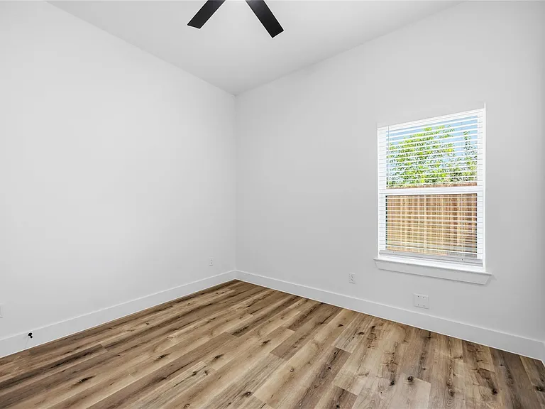 4027 Cork Dr — Photo 19