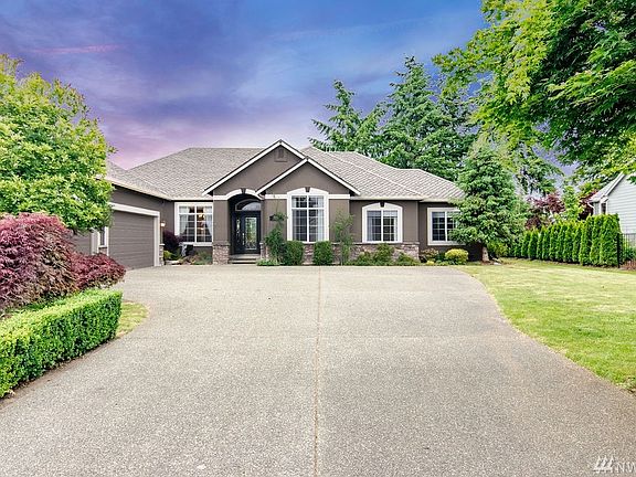 2nd image of 6042 SE Troon Ln