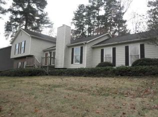 300 Timber Laurel Ln, Lawrenceville, GA 30043