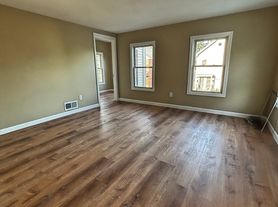 22 Almont St, Medford, MA