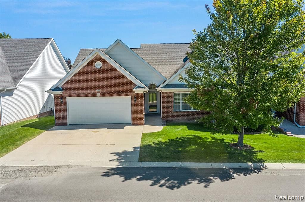 266 Devonshire Dr, Lapeer, MI 48446 MLS 20230076284 Zillow