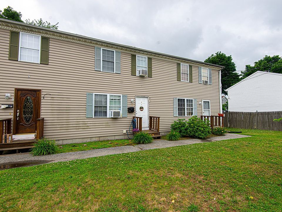 1st image of 32 Hillwood St #2
