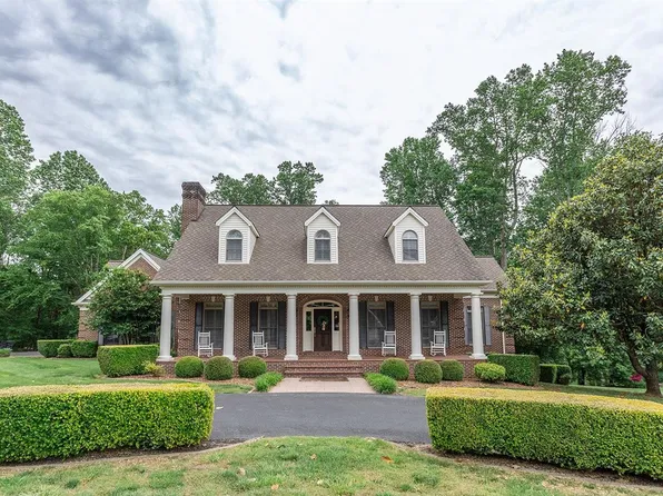 192 Lakeshore Dr, Albany, KY 42602