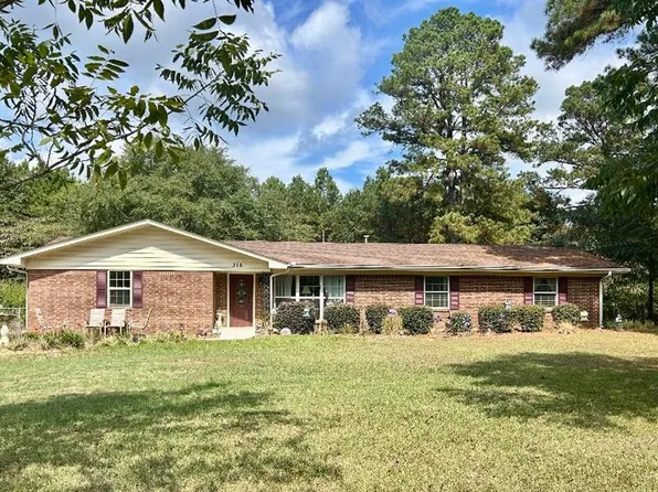 316 Hilltop Dr, Atlanta, TX 75551