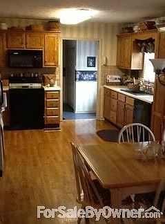 2nd image of 275 Clubside Dr