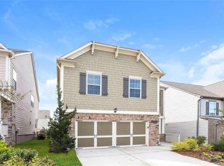 6527 Crosscreek Ln, Flowery Branch, GA 30542