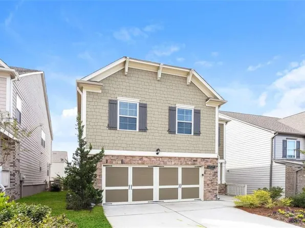 6527 Crosscreek Ln, Flowery Branch, GA 30542